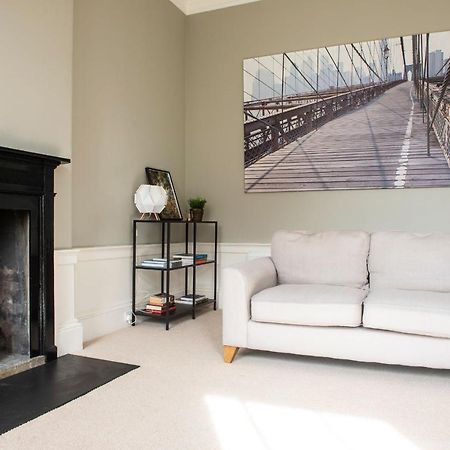 Joivy Bright & Spacious Apt In Stockbridge Édimbourg Extérieur photo
